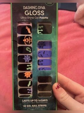 Dashing Diva Gloss Halloween Press-On Nails – Black & Purple